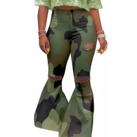 Camouflage bell bottoms - Picture 3 of 7